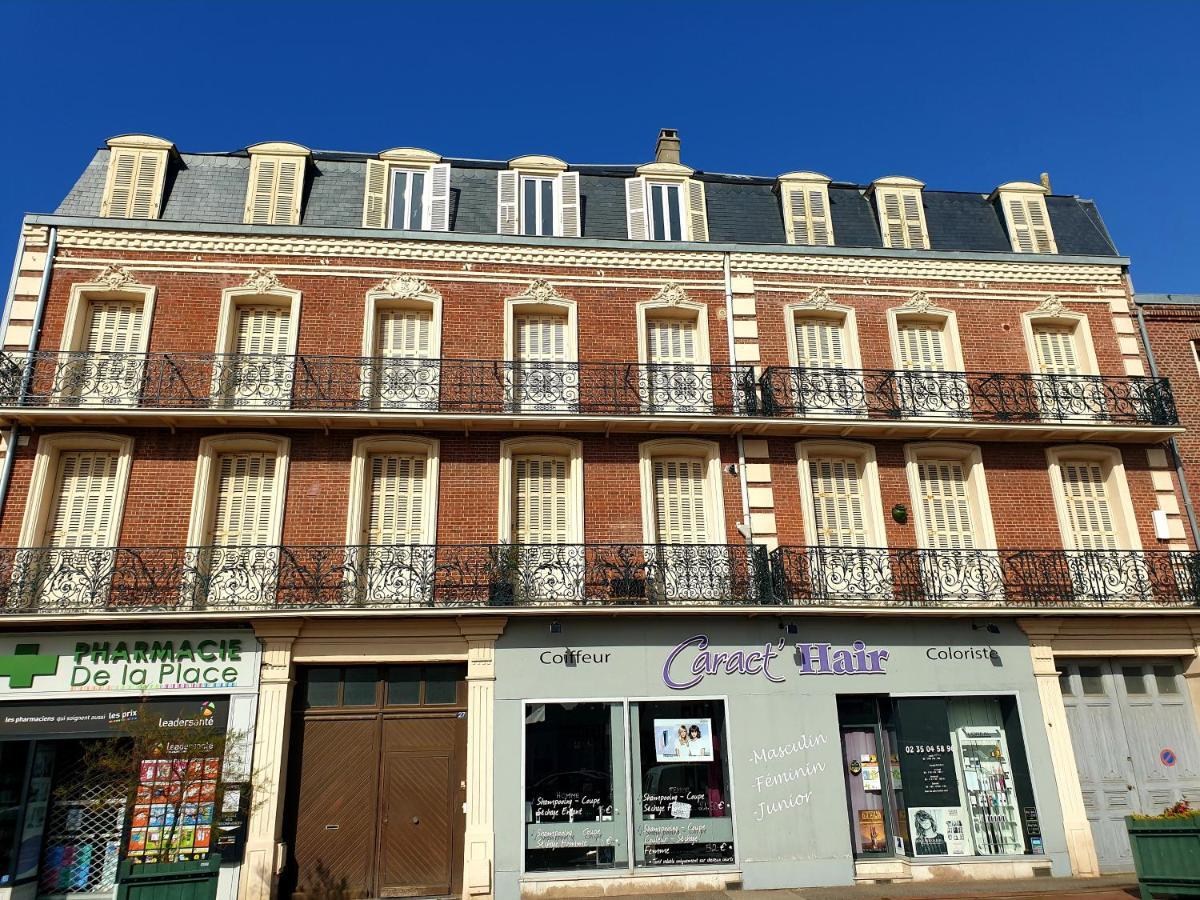מרס-לה-באן Appartement Place Du Marche מראה חיצוני תמונה